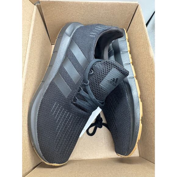 Adidas Mens Swift Run 1.0 Sneakers Size 10 Black Gum Athletic Running Shoes NWT main image 6